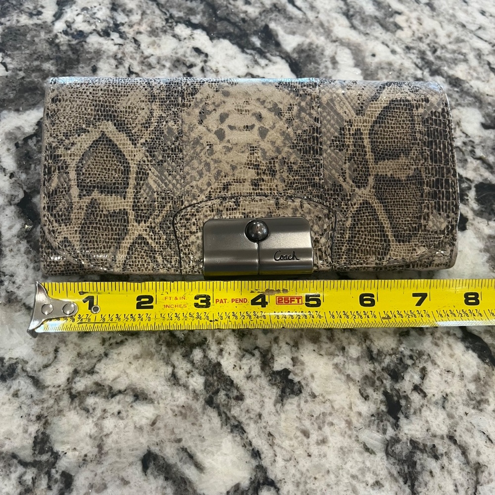 Coach wallet - Picture 2 of 9